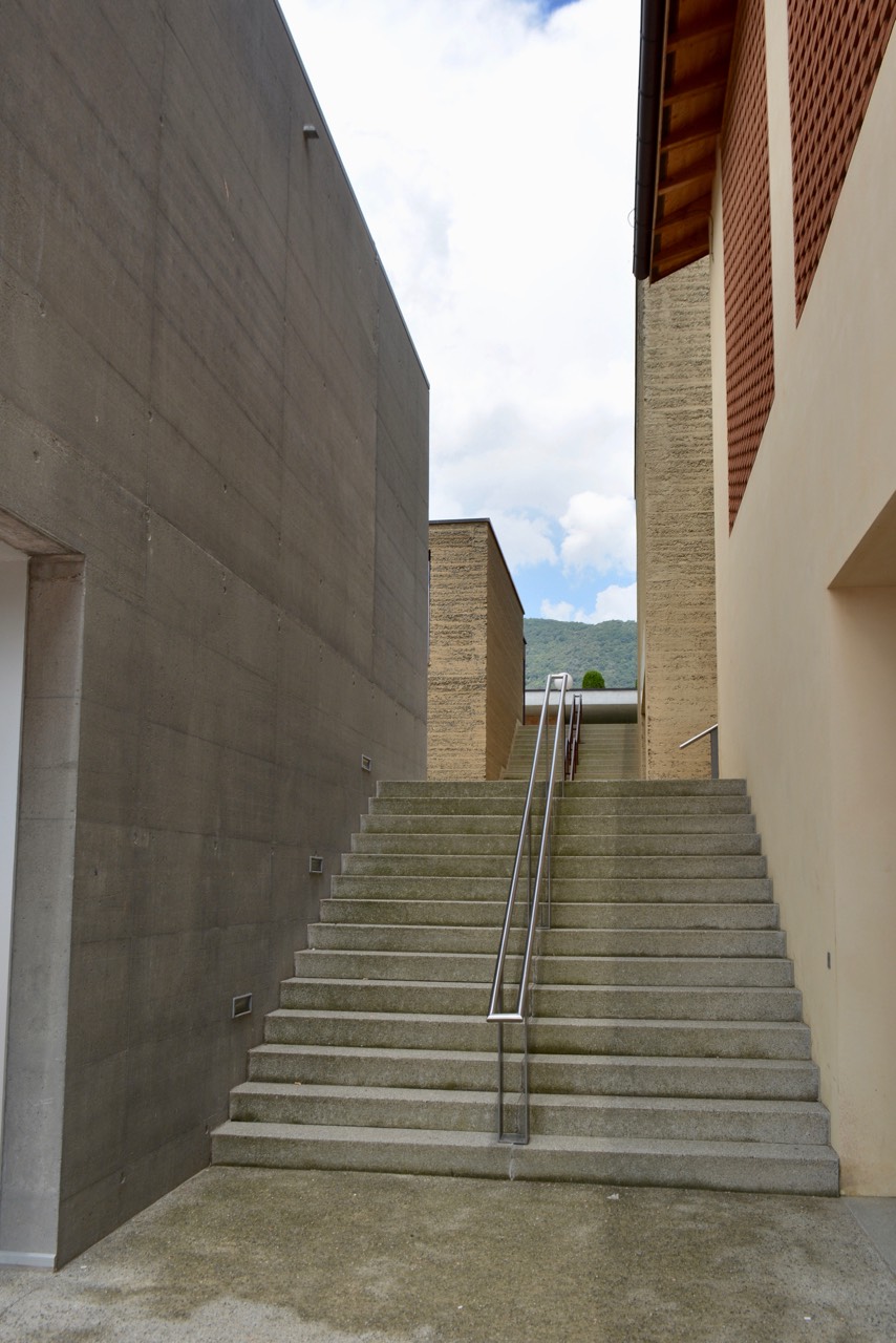 Stair between classrooms and canteen facilities   Stair between classrooms and canteen facilities